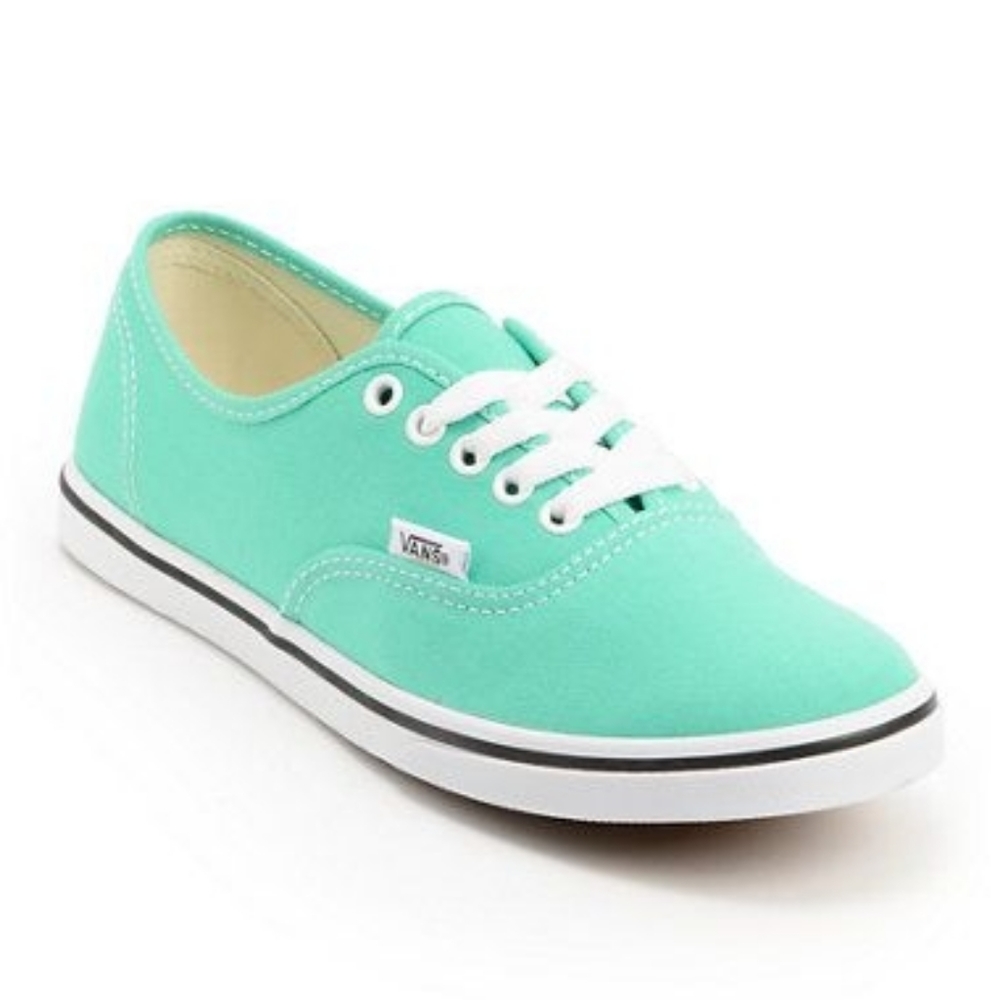 VANS lol pro canvas shoe in Mint Women's Size 8